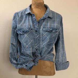 Blue cotton collared shirt